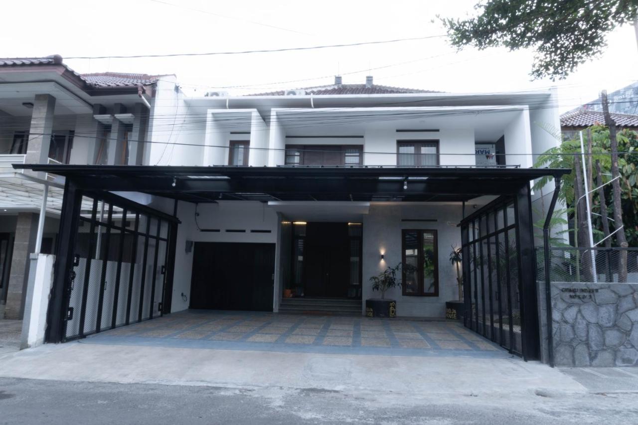 Radja House Cipaku Indah Villa Bandung Bagian luar foto