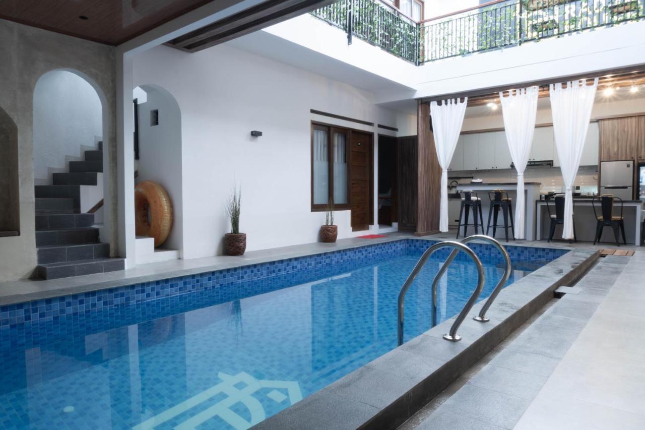 Radja House Cipaku Indah Villa Bandung Bagian luar foto